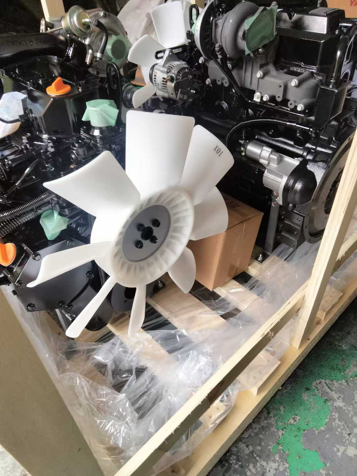 YANMAR 4TNV98T - Motor für Bagger: das Bild 3 YANMAR 4TNV98T - Motor für Bagger: das Bild 3