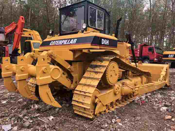 CAT High Quality Used Machinery , Original D6h Cat Bulldozer , Winch Attached Cat Bulldozer - Bulldozer: das Bild 4 CAT High Quality Used Machinery , Original D6h Cat Bulldozer , Winch Attached Cat Bulldozer - Bulldozer: das Bild 4
