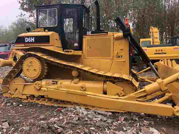 CAT High Quality Used Machinery , Original D6h Cat Bulldozer , Winch Attached Cat Bulldozer - Bulldozer: das Bild 2 CAT High Quality Used Machinery , Original D6h Cat Bulldozer , Winch Attached Cat Bulldozer - Bulldozer: das Bild 2