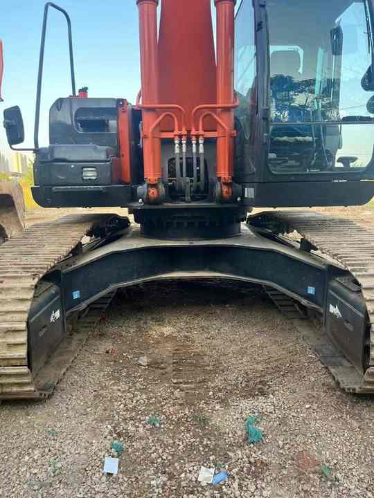 Original Japan Hitachi ZX300 Excavator Hitachi Excavator in Low Price for Hot Sale - Kettenbagger: das Bild 3 Original Japan Hitachi ZX300 Excavator Hitachi Excavator in Low Price for Hot Sale - Kettenbagger: das Bild 3