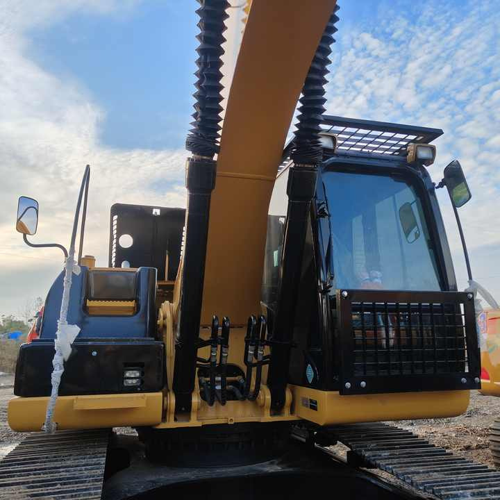 USED Construction Caterpillar Cat 330D Excavator Earthmoving Machinery Used CAT 320D 325D 330D Used Excavators - Kettenbagger: das Bild 4 USED Construction Caterpillar Cat 330D Excavator Earthmoving Machinery Used CAT 320D 325D 330D Used Excavators - Kettenbagger: das Bild 4