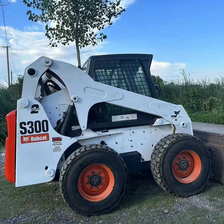 Used Bob Cat Bob Cat S300 Used Mini Skid Steer Wheel Loader Multifunctional Track Loaders Bobcat S300 - Radlader: das Bild 2 Used Bob Cat Bob Cat S300 Used Mini Skid Steer Wheel Loader Multifunctional Track Loaders Bobcat S300 - Radlader: das Bild 2