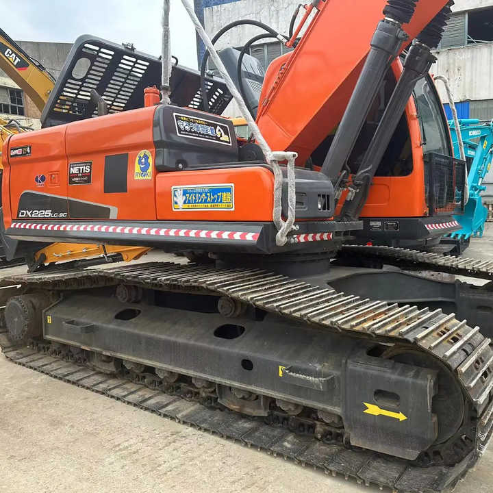 Used Excavator Doosan DX225LC-9 Excavators Mini Equipment Earth Moving Machinery Doosan Digger Excavator for Sale - Kettenbagger: das Bild 1 Used Excavator Doosan DX225LC-9 Excavators Mini Equipment Earth Moving Machinery Doosan Digger Excavator for Sale - Kettenbagger: das Bild 1