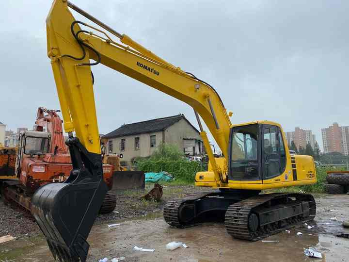 Used Good Quality Japan Original PC200-6 in Good Condition PC200-6 Komatsu - Kettenbagger: das Bild 5 Used Good Quality Japan Original PC200-6 in Good Condition PC200-6 Komatsu - Kettenbagger: das Bild 5