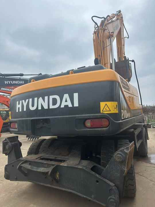 Used Hyundai Korea Hydraulic Excavator Hyundai 210-9 Excavator Excellent Condition 21 Ton Used Excavator For Sale - Bagger: das Bild 3 Used Hyundai Korea Hydraulic Excavator Hyundai 210-9 Excavator Excellent Condition 21 Ton Used Excavator For Sale - Bagger: das Bild 3
