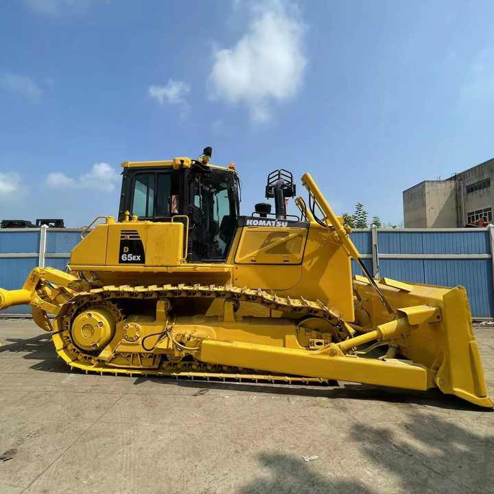 Used Komatsu Bulldozer D65ex Strong Power Komatsu D65ex Track Dozer for Sale - Bulldozer: das Bild 3 Used Komatsu Bulldozer D65ex Strong Power Komatsu D65ex Track Dozer for Sale - Bulldozer: das Bild 3