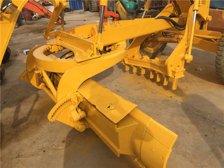 Used Komatsu GD305 Motor Grader Cheap Price Komatsu Road Grader GD305 Good Condition in China - Grader: das Bild 2 Used Komatsu GD305 Motor Grader Cheap Price Komatsu Road Grader GD305 Good Condition in China - Grader: das Bild 2