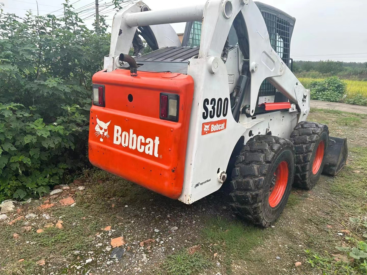 BOBCAT S300 - Kompaktlader: das Bild 4 BOBCAT S300 - Kompaktlader: das Bild 4