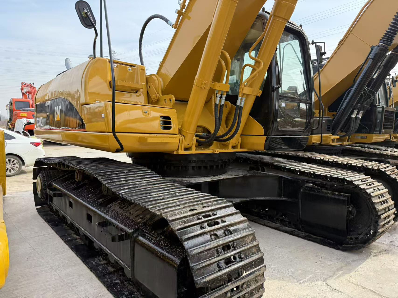 CATERPILLAR 330C - Kettenbagger: das Bild 2 CATERPILLAR 330C - Kettenbagger: das Bild 2