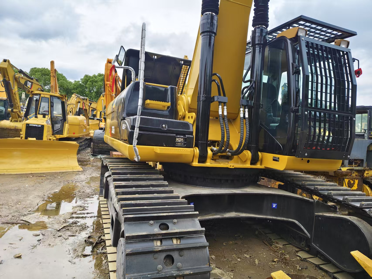 CATERPILLAR 336D2 - Kettenbagger: das Bild 4 CATERPILLAR 336D2 - Kettenbagger: das Bild 4