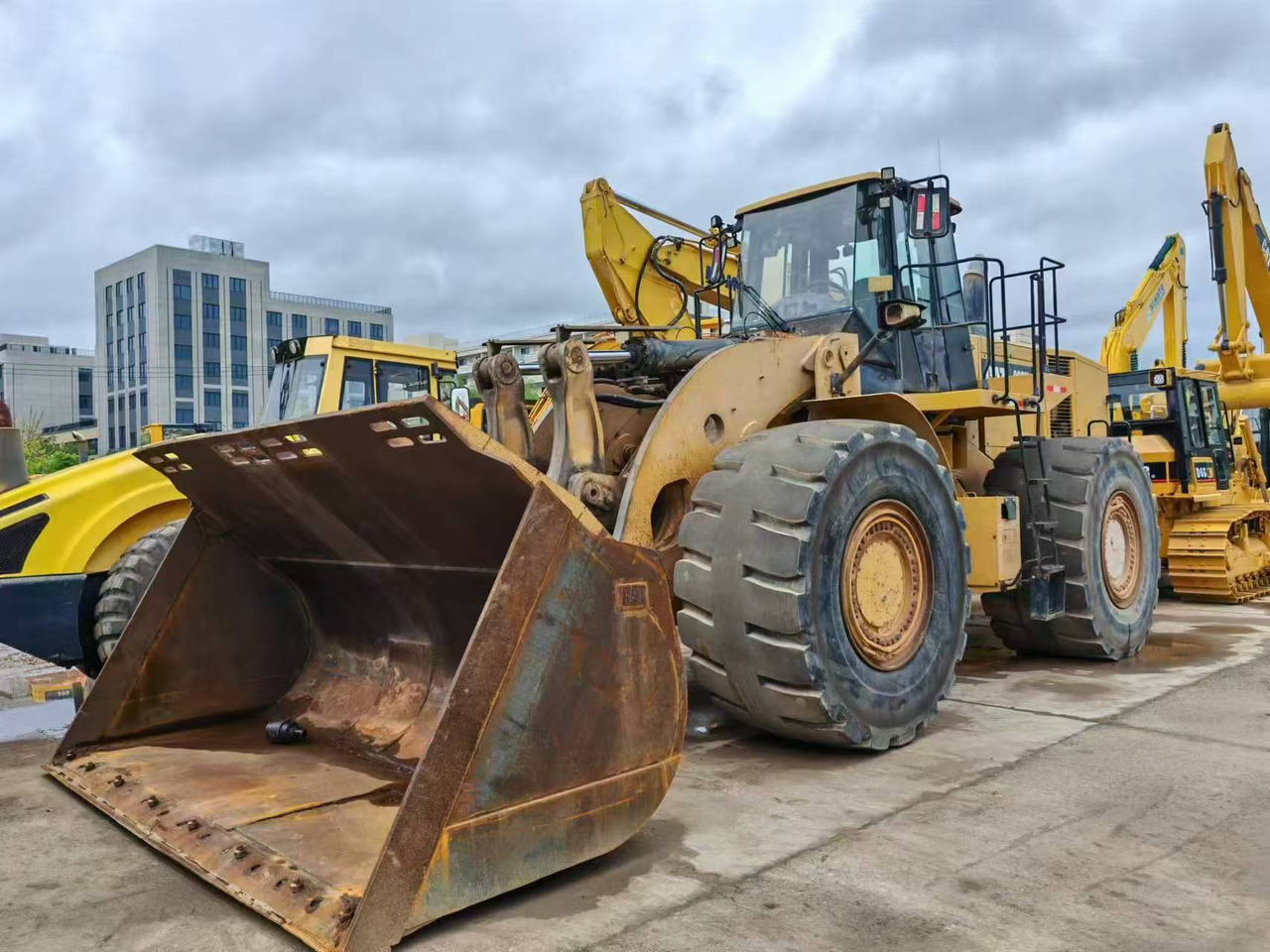 CATERPILLAR 986H - Laderaupe: das Bild 2 CATERPILLAR 986H - Laderaupe: das Bild 2