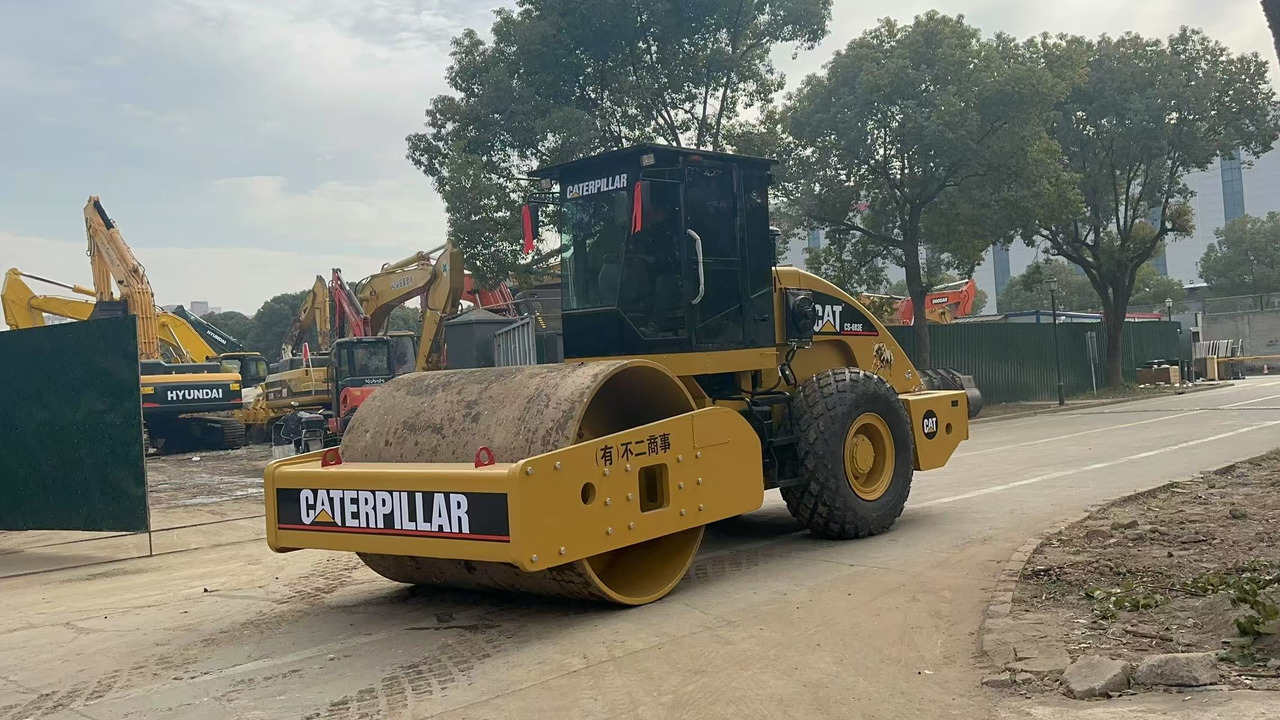 CATERPILLAR CS683E - Straßenwalze: das Bild 5 CATERPILLAR CS683E - Straßenwalze: das Bild 5