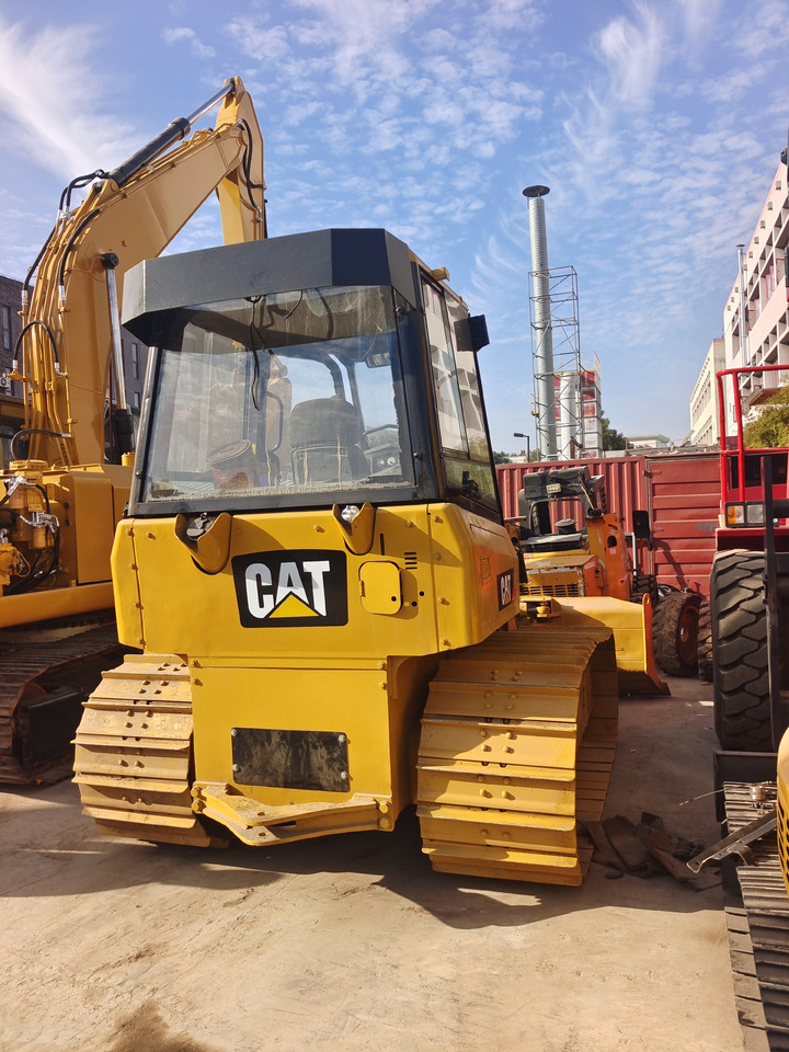 CATERPILLAR D3K - Bulldozer: das Bild 3 CATERPILLAR D3K - Bulldozer: das Bild 3