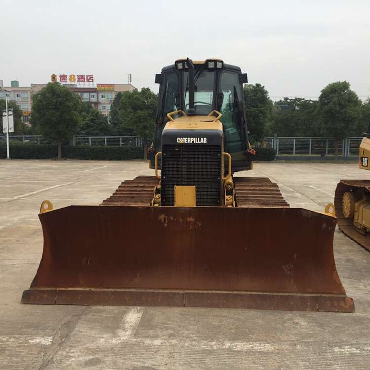 CATERPILLAR D4K - Bulldozer: das Bild 4 CATERPILLAR D4K - Bulldozer: das Bild 4