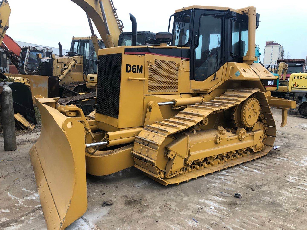 CATERPILLAR D6M - Bulldozer: das Bild 4 CATERPILLAR D6M - Bulldozer: das Bild 4