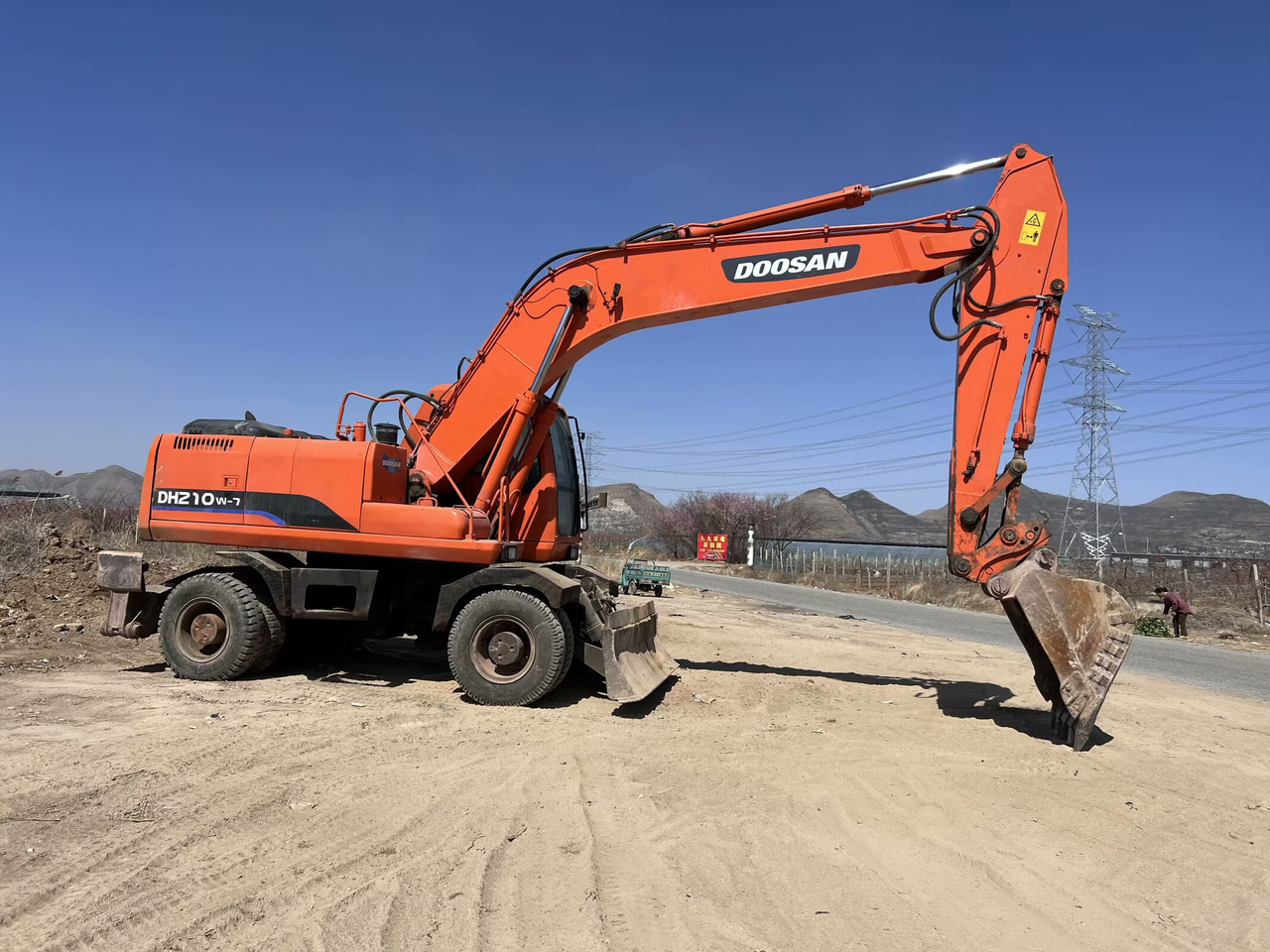DOOSAN DH210W-7 - Mobilbagger: das Bild 4 DOOSAN DH210W-7 - Mobilbagger: das Bild 4