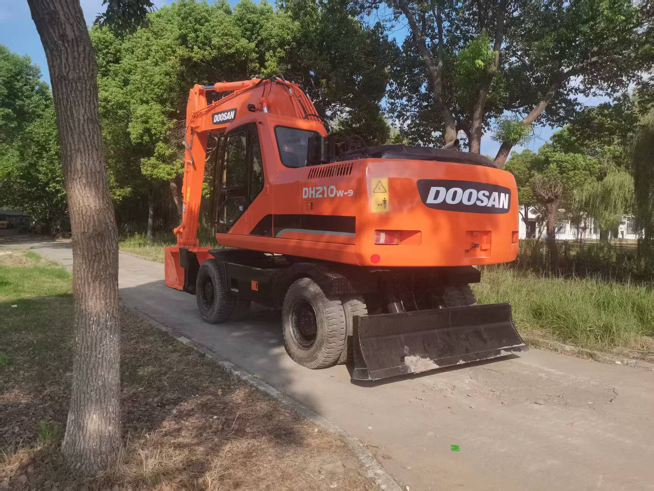 DOOSAN DH210W-9C - Mobilbagger: das Bild 3 DOOSAN DH210W-9C - Mobilbagger: das Bild 3