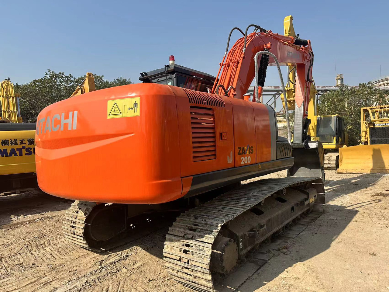 HITACHI ZX200-3 - Kettenbagger: das Bild 2 HITACHI ZX200-3 - Kettenbagger: das Bild 2