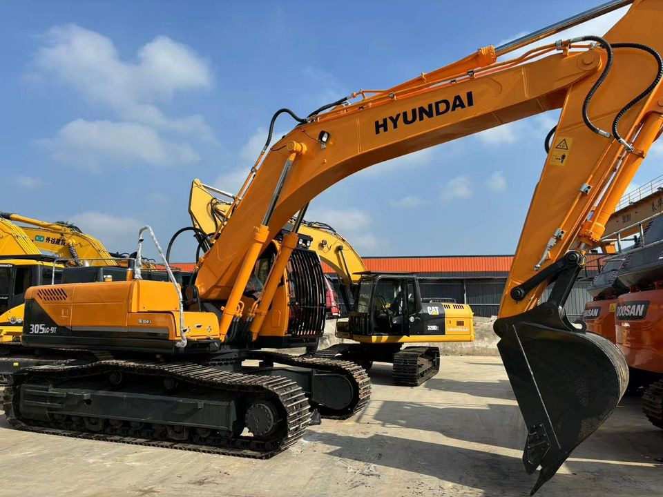 HYUNDAI R305LC-9T - Kettenbagger: das Bild 2 HYUNDAI R305LC-9T - Kettenbagger: das Bild 2
