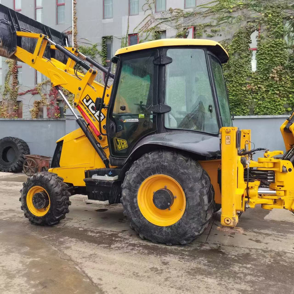 JCB 3CX - Baggerlader: das Bild 4 JCB 3CX - Baggerlader: das Bild 4