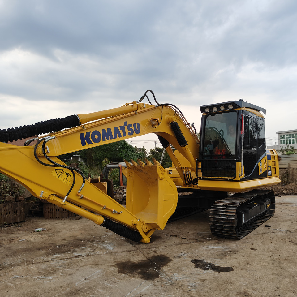 KOMATSU PC130-7 - Kettenbagger: das Bild 4 KOMATSU PC130-7 - Kettenbagger: das Bild 4