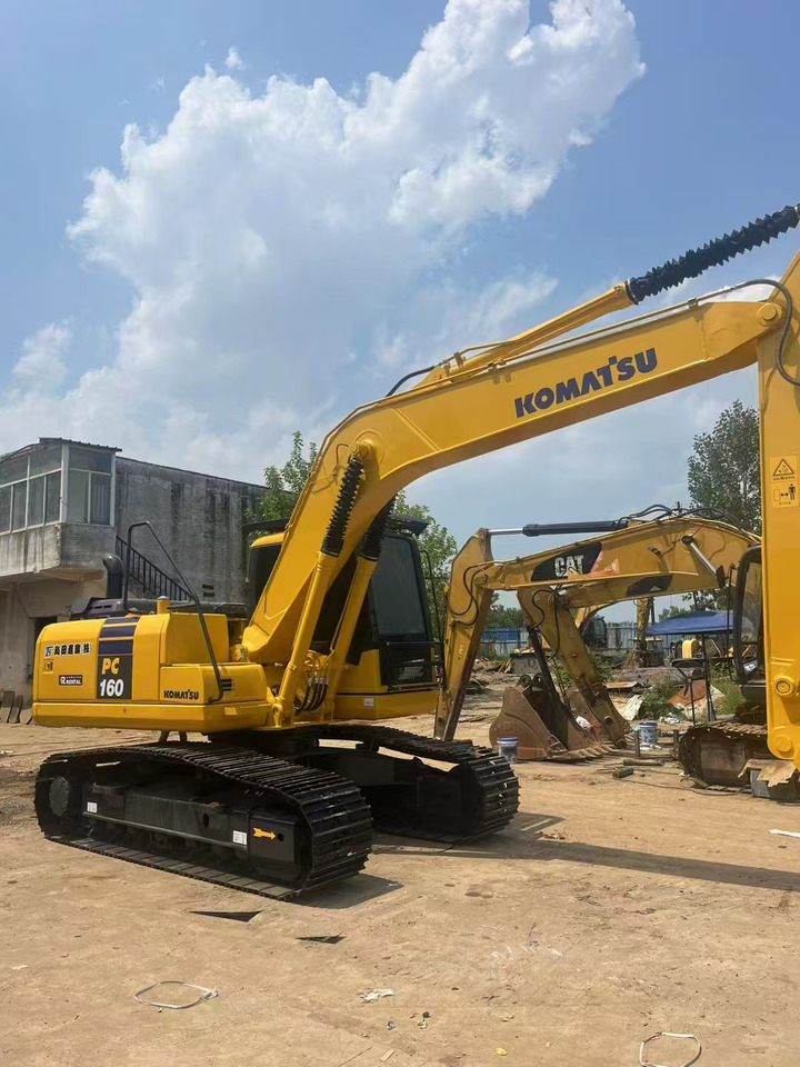 KOMATSU PC160-7 - Kettenbagger: das Bild 4 KOMATSU PC160-7 - Kettenbagger: das Bild 4