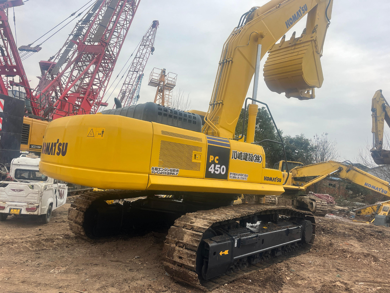 KOMATSU PC450-7 - Kettenbagger: das Bild 2 KOMATSU PC450-7 - Kettenbagger: das Bild 2