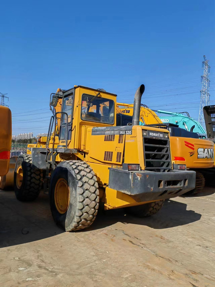 KOMATSU WA320-3 - Radlader: das Bild 1 KOMATSU WA320-3 - Radlader: das Bild 1