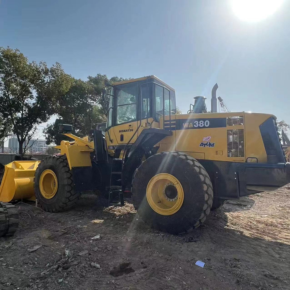 KOMATSU WA380-6 - Radlader: das Bild 1 KOMATSU WA380-6 - Radlader: das Bild 1
