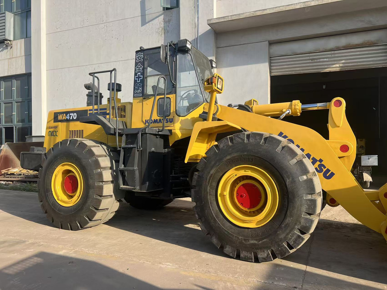 KOMATSU WA470-3 - Radlader: das Bild 4 KOMATSU WA470-3 - Radlader: das Bild 4
