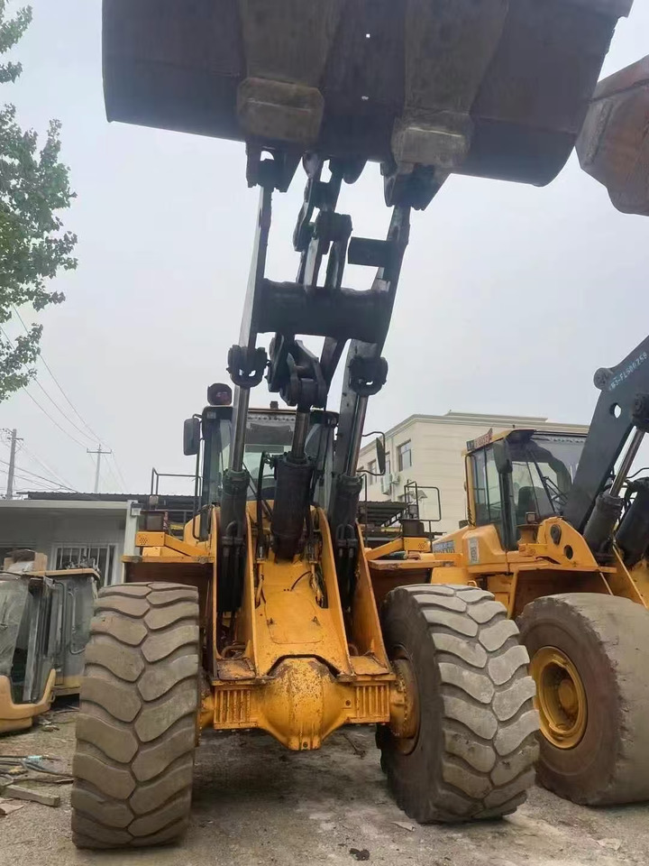 VOLVO L220F - Radlader: das Bild 4 VOLVO L220F - Radlader: das Bild 4