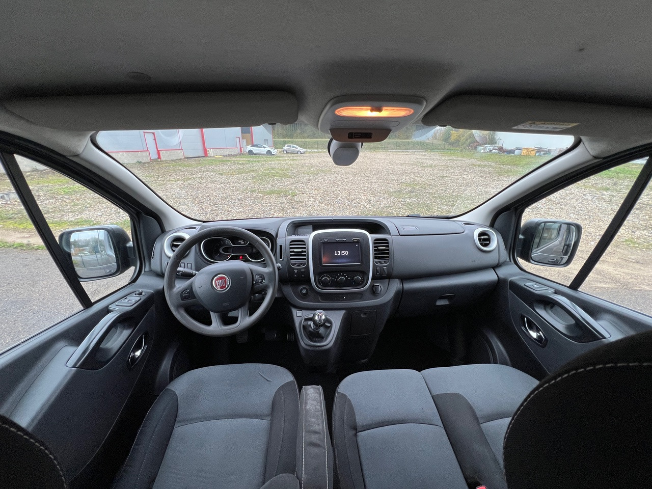 FIAT Talento 6 Places L2H1 EcoJet 145ch Chaine - Transporter mit Doppelkabine: das Bild 5 FIAT Talento 6 Places L2H1 EcoJet 145ch Chaine - Transporter mit Doppelkabine: das Bild 5