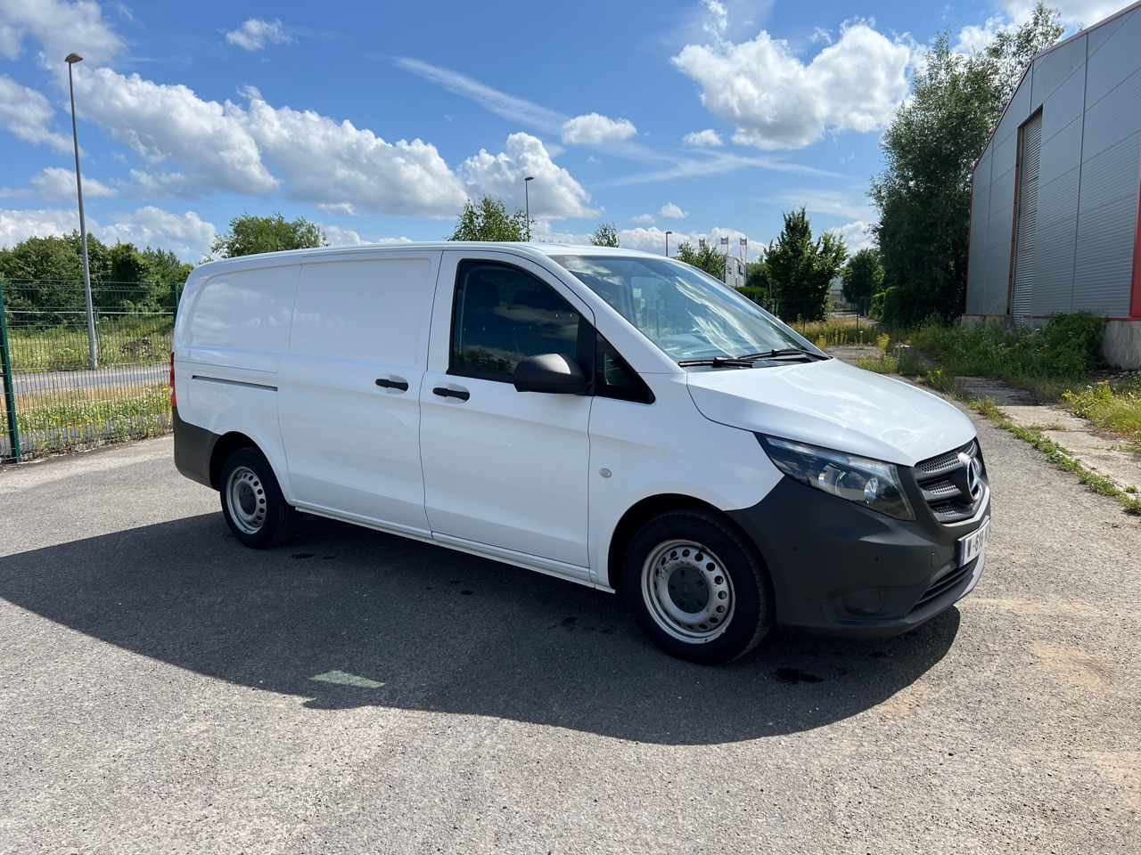 MERCEDES-BENZ VITO 109 Fourgon 1.6 BlueTEC Long Utilitaire – Leasing MERCEDES-BENZ VITO 109 Fourgon 1.6 BlueTEC Long Utilitaire: das Bild 24