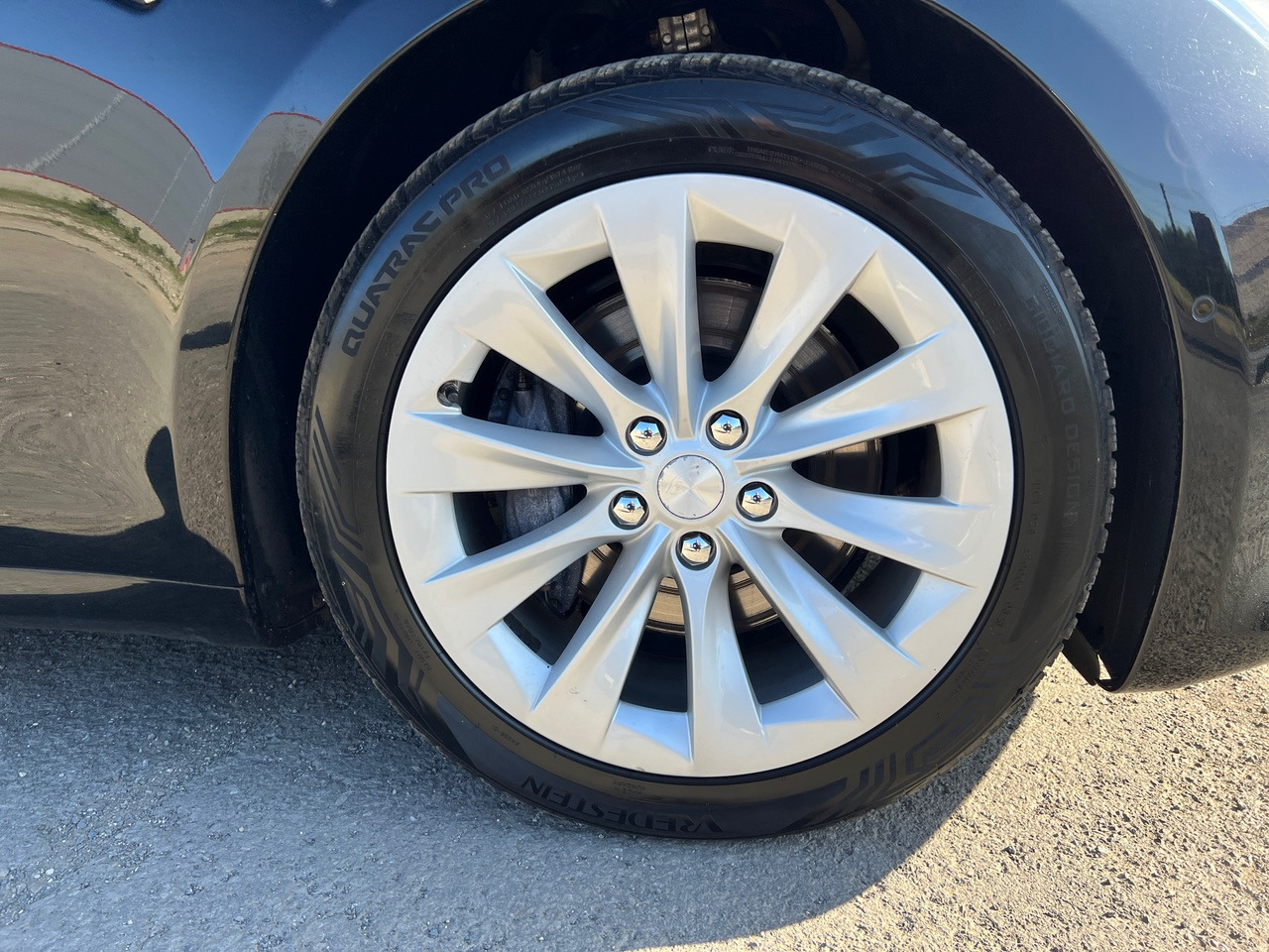 TESLA Model S 75D – PANO – Phase 2 - Limousine: das Bild 4 TESLA Model S 75D – PANO – Phase 2 - Limousine: das Bild 4