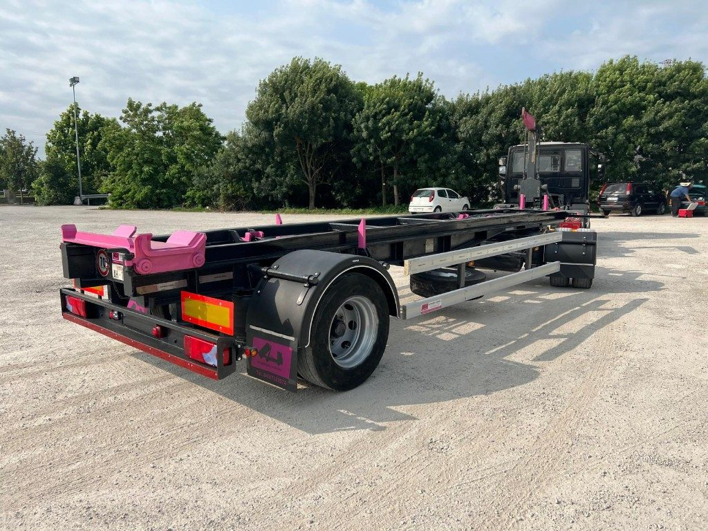 ATLAS RIMORCHIO ATLAS SCARRABILE - Abrollanhänger/ Absetzanhänger: das Bild 4 ATLAS RIMORCHIO ATLAS SCARRABILE - Abrollanhänger/ Absetzanhänger: das Bild 4