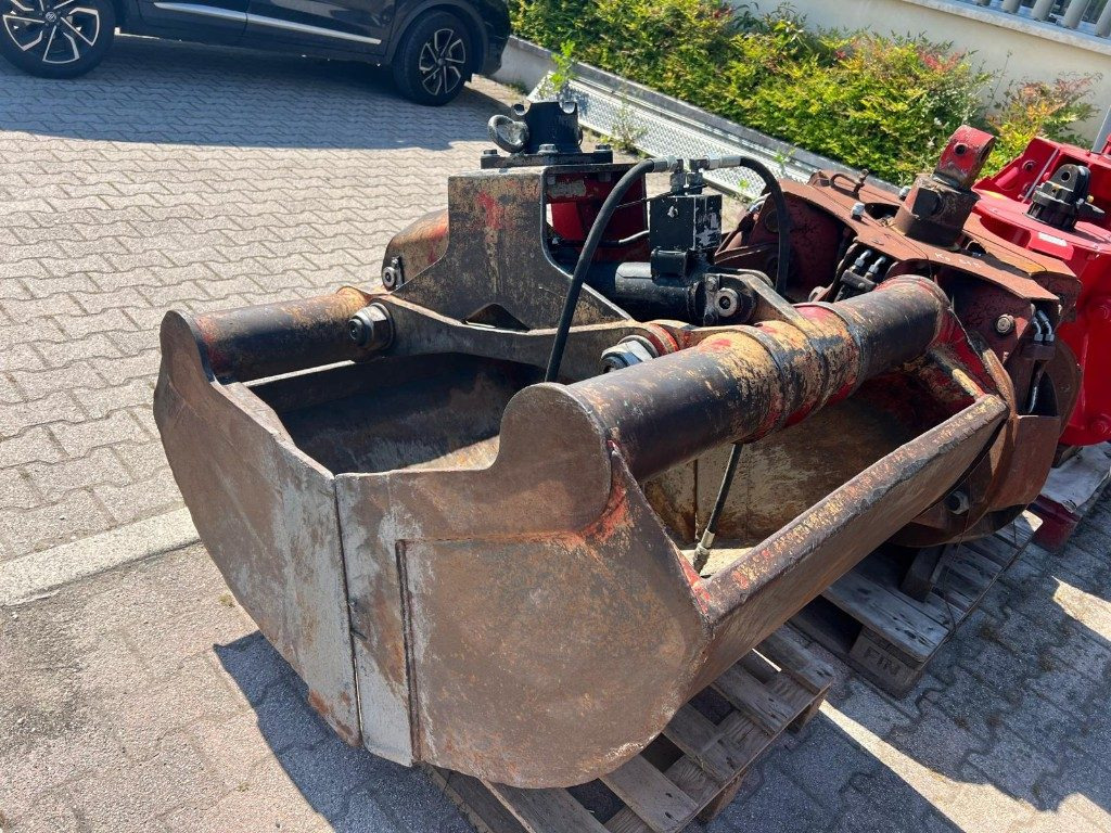 BENNA USATA - Zweischalengreifer: das Bild 3 BENNA USATA - Zweischalengreifer: das Bild 3