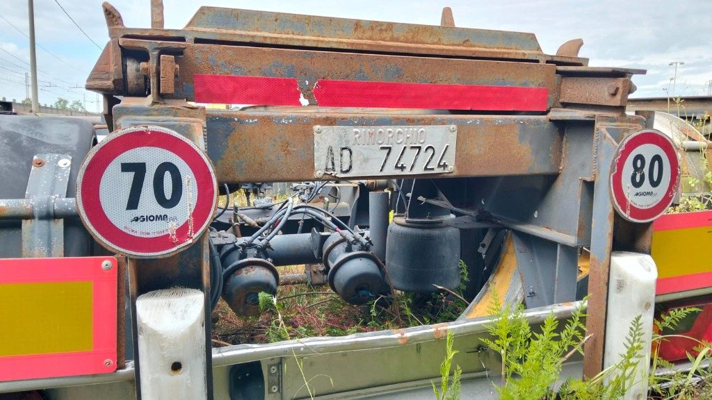 CARDI RIMORCHIO CARDI SCARRABILE PNEUMATICO - Abrollanhänger/ Absetzanhänger: das Bild 4 CARDI RIMORCHIO CARDI SCARRABILE PNEUMATICO - Abrollanhänger/ Absetzanhänger: das Bild 4