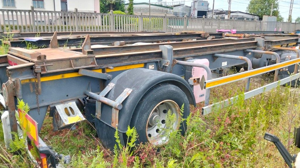 CARDI RIMORCHIO CARDI SCARRABILE PNEUMATICO - Abrollanhänger/ Absetzanhänger: das Bild 3 CARDI RIMORCHIO CARDI SCARRABILE PNEUMATICO - Abrollanhänger/ Absetzanhänger: das Bild 3