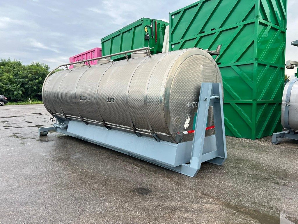 CISTERNA USATA SCARRABILE IN ACCIAIO - Abrollcontainer: das Bild 1 CISTERNA USATA SCARRABILE IN ACCIAIO - Abrollcontainer: das Bild 1