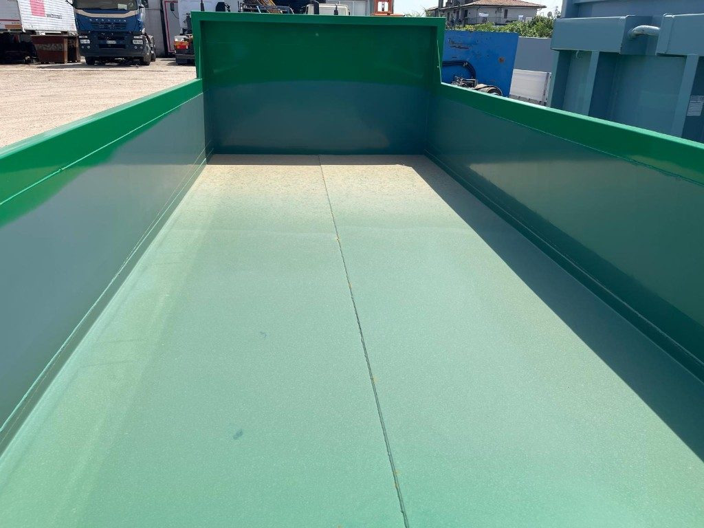 CONTAINER NUOVO SCARRABILE A CIELO APERTO - Abrollcontainer: das Bild 3 CONTAINER NUOVO SCARRABILE A CIELO APERTO - Abrollcontainer: das Bild 3