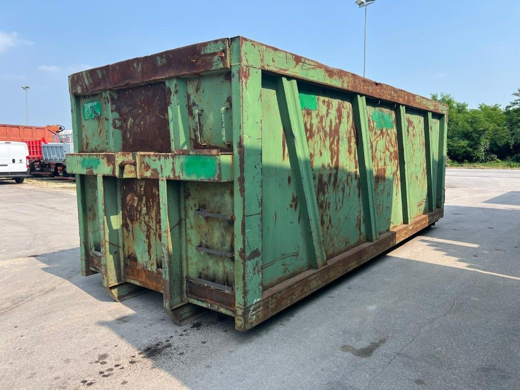 CONTAINER SCARRABILE USATO A CIELO APERTO - Abrollcontainer: das Bild 1 CONTAINER SCARRABILE USATO A CIELO APERTO - Abrollcontainer: das Bild 1