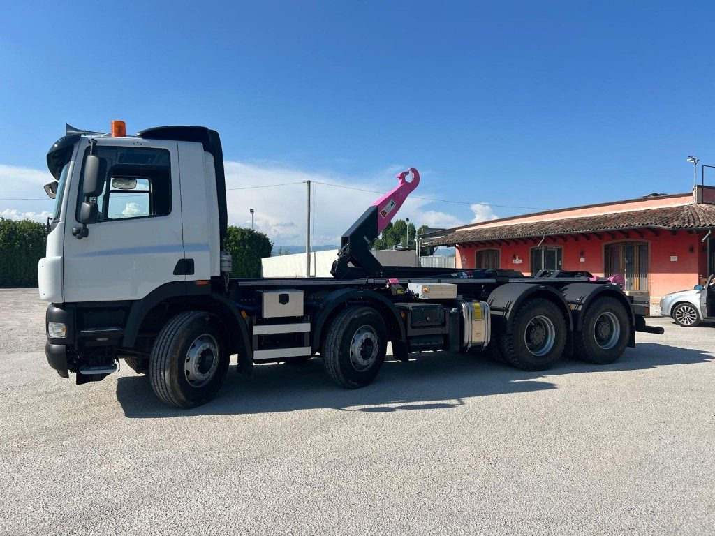 DAF CF85 SCARRABILE - Abrollkipper: das Bild 4 DAF CF85 SCARRABILE - Abrollkipper: das Bild 4