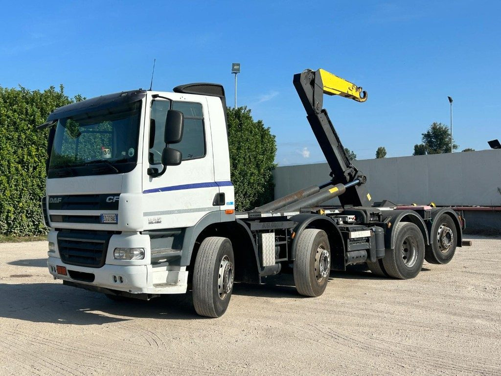 DAF CF85 SCARRABILE - Abrollkipper: das Bild 1 DAF CF85 SCARRABILE - Abrollkipper: das Bild 1