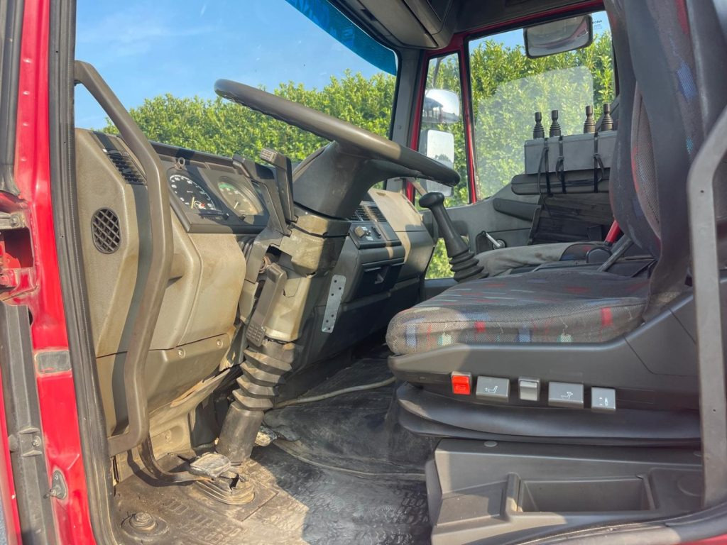 FIAT IVECO EUROCARGO 150E23 - Abrollkipper: das Bild 3 FIAT IVECO EUROCARGO 150E23 - Abrollkipper: das Bild 3