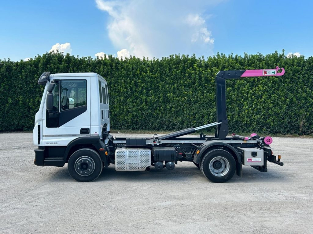 IVECO 120EL22 CON SCARRABILE NUOVO - Abrollkipper: das Bild 4 IVECO 120EL22 CON SCARRABILE NUOVO - Abrollkipper: das Bild 4