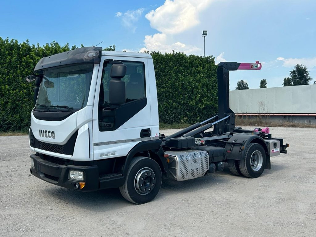IVECO 120EL22 CON SCARRABILE NUOVO - Abrollkipper: das Bild 1 IVECO 120EL22 CON SCARRABILE NUOVO - Abrollkipper: das Bild 1