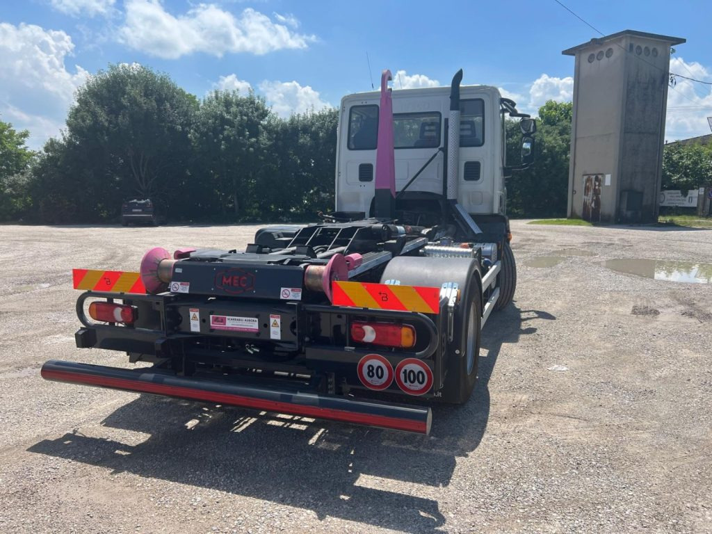 IVECO EUROCARGO 160E25 SCARRABILE - Abrollkipper: das Bild 4 IVECO EUROCARGO 160E25 SCARRABILE - Abrollkipper: das Bild 4