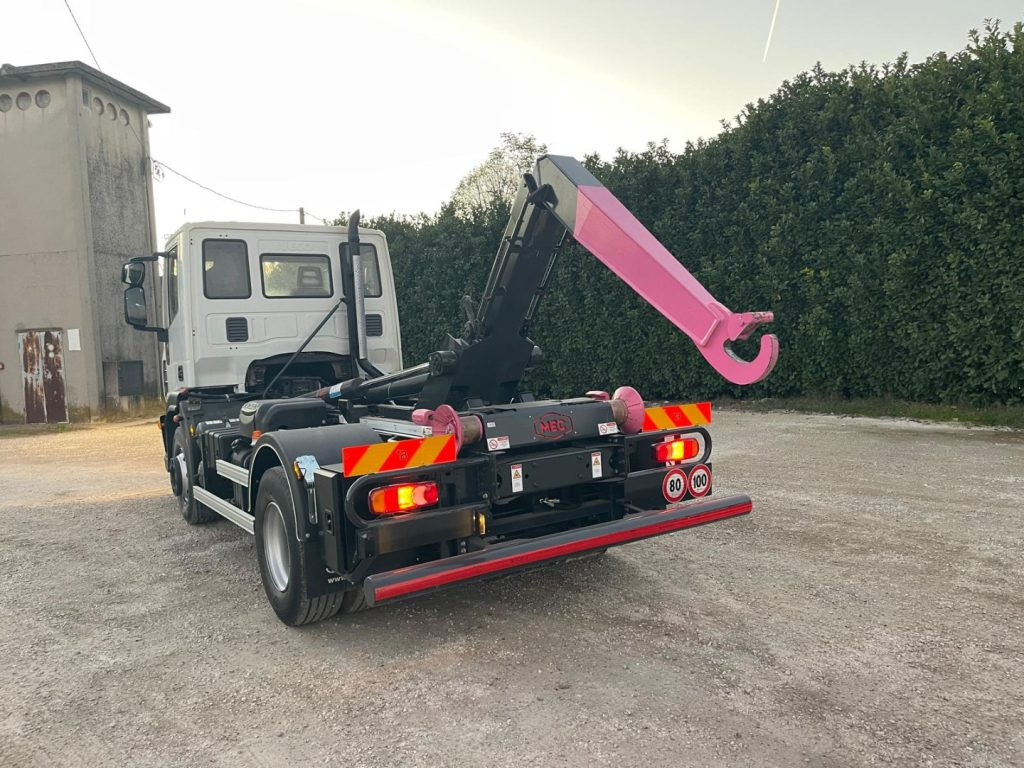 IVECO EUROCARGO 160E25 SCARRABILE - Abrollkipper: das Bild 5 IVECO EUROCARGO 160E25 SCARRABILE - Abrollkipper: das Bild 5