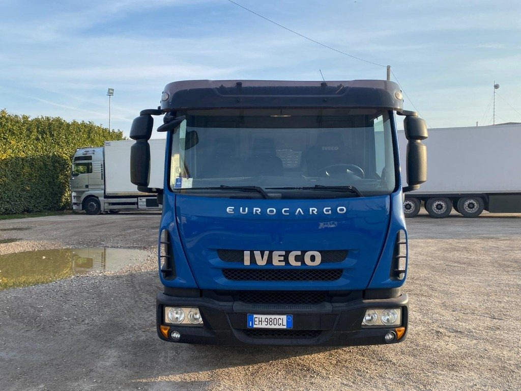 IVECO EUROCARGO 75E18 SCARRABILE - Abrollkipper: das Bild 2 IVECO EUROCARGO 75E18 SCARRABILE - Abrollkipper: das Bild 2