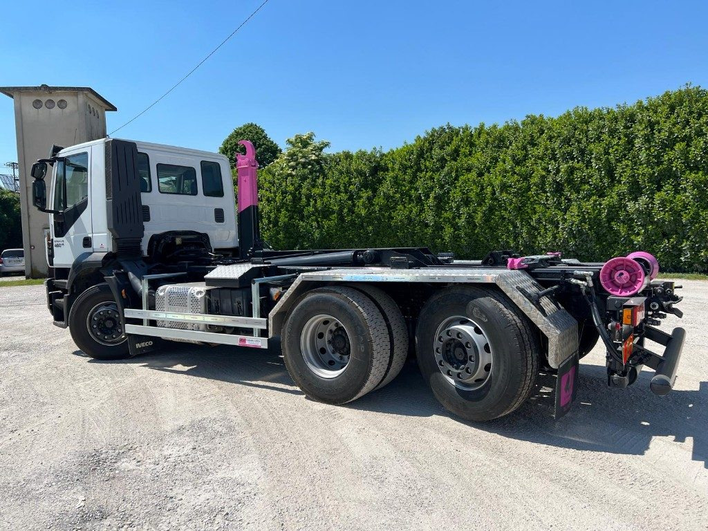 IVECO STRALIS 460 SCARRABILE - Abrollkipper: das Bild 2 IVECO STRALIS 460 SCARRABILE - Abrollkipper: das Bild 2